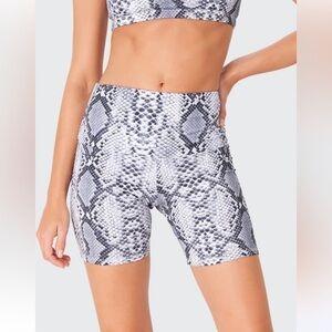 Varley Biker Shorts Albury Animal Print Bike Shorts Snakeskin Size small